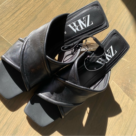 ZARA Soft Leather Heeled Sandals - Picture 6 of 9